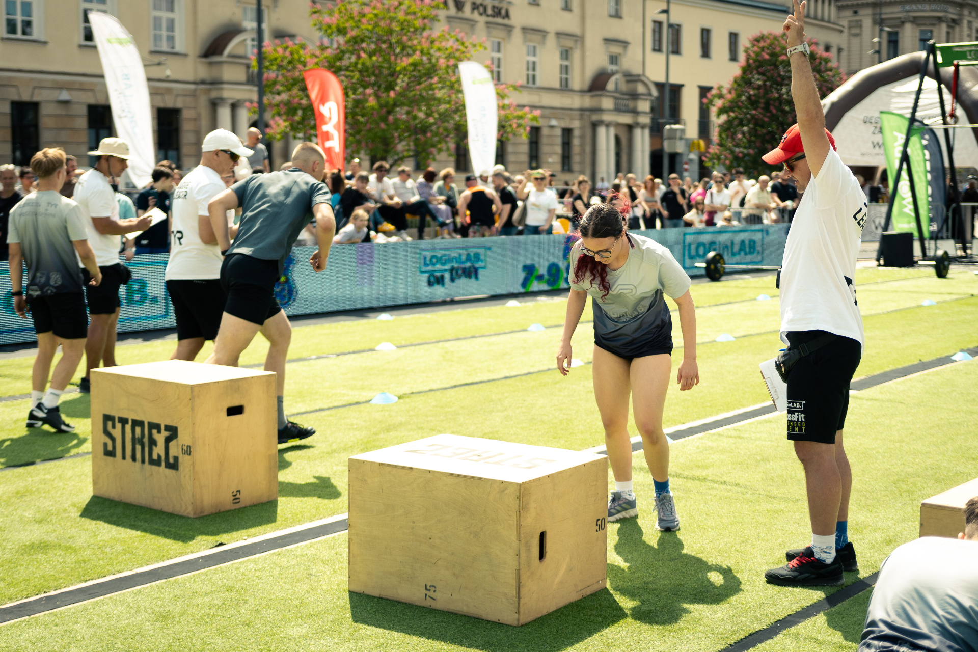CrossFit Teens Lublin 2026 — zawodniczka podczas startu na torze